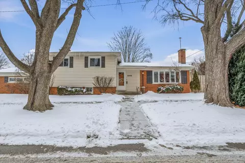 2818 Farrell Ave, Park Ridge, IL 60068