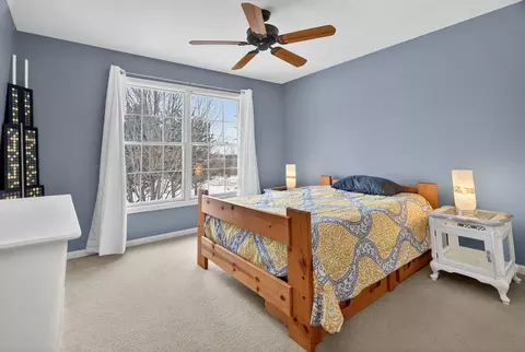 Bedroom - 1171 Kingsmill Dr, Algonquin, IL 60102 photo 3 of 4