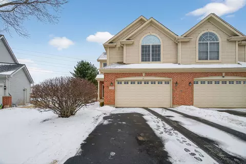 Exterior - 1171 Kingsmill Dr, Algonquin, IL 60102 photo 2 of 6