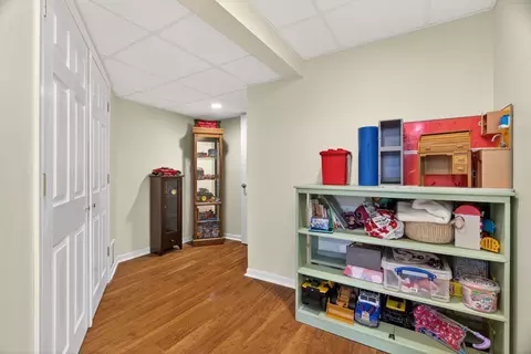 Entry Way - 1171 Kingsmill Dr, Algonquin, IL 60102 photo 4 of 4