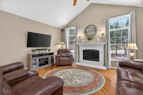 Living - 1171 Kingsmill Dr, Algonquin, IL 60102 photo 1 of 3