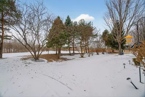 Exterior - 1171 Kingsmill Dr, Algonquin, IL 60102 photo 6 of 6