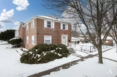 10100 S Luella Ave, Chicago, IL 60617