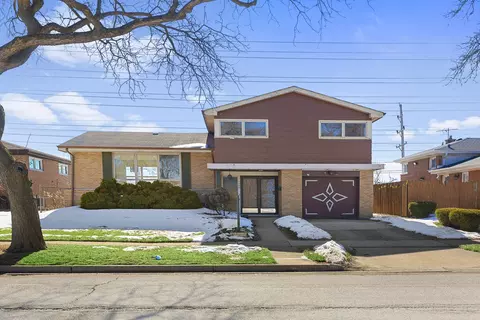7745 Beckwith Rd, Morton Grove, IL 60053