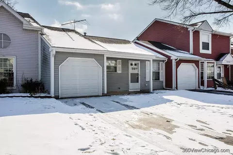 707 Nantucket Way, Island Lake, IL 60042