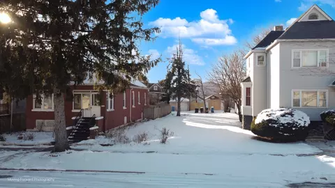 9318 S Cregier Ave, Chicago, IL 60617