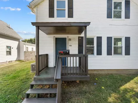 Exterior - 1186 24th St, Moline, IL 61265 photo 2 of 5