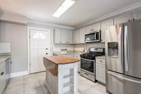Kitchen - 2616 S 12th Ave, Broadview, IL 60155 photo 1 of 2