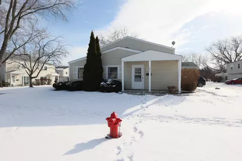 195 Mary Ct #A, Bartlett, IL 60103 photo 2