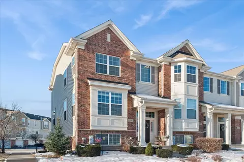6540 Lilac Blvd, Hanover Park, IL 60133