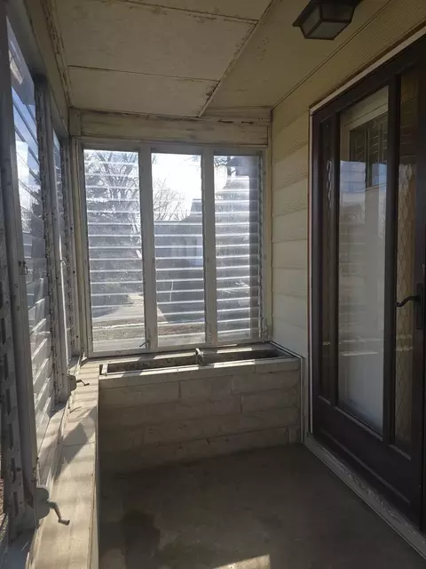Exterior - 151 E Park St, Chebanse, IL 60922 photo 1 of 4
