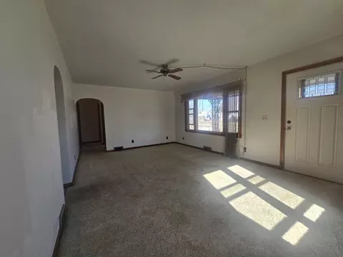 Living - 151 E Park St, Chebanse, IL 60922 photo 1 of 3