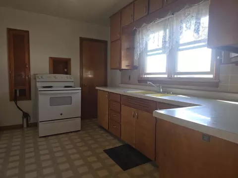 Kitchen - 151 E Park St, Chebanse, IL 60922 photo 4 of 4