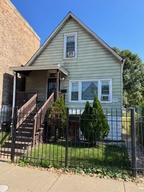 6037 S Racine Ave, Chicago, IL 60636