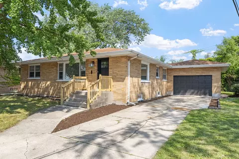 1006 E 163rd St, South Holland, IL 60473