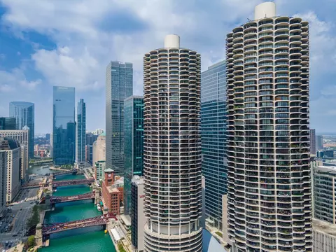 300 N State St #2409, Chicago, IL 60654