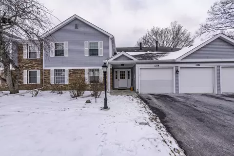 1367 Stratford Dr #1D, Gurnee, IL 60031