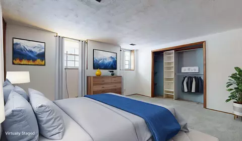Bedroom - 807 Oakcrest Dr, Champaign, IL 61821 photo 4 of 4