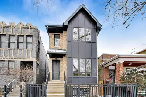 1910 W Fletcher St, Chicago, IL 60657