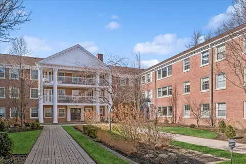 2248 Sherman Ave #3, Evanston, IL 60201