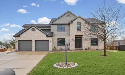 701 Northridge Dr, Mahomet, IL 61853