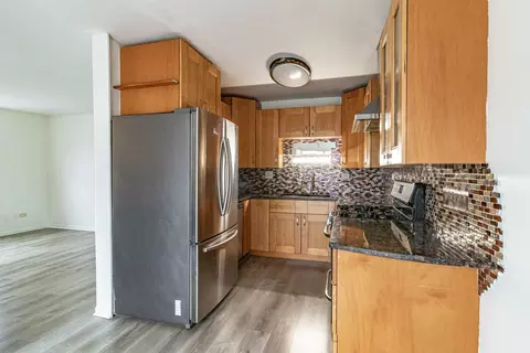 Kitchen - 1324 Alpine Ct #1324, Wheeling, IL 60090 photo 1 of 3