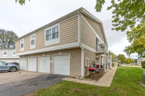 1324 Alpine Ct #1324, Wheeling, IL 60090