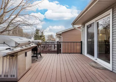 Exterior - 3510 35th St, Moline, IL 61265 photo 3 of 7