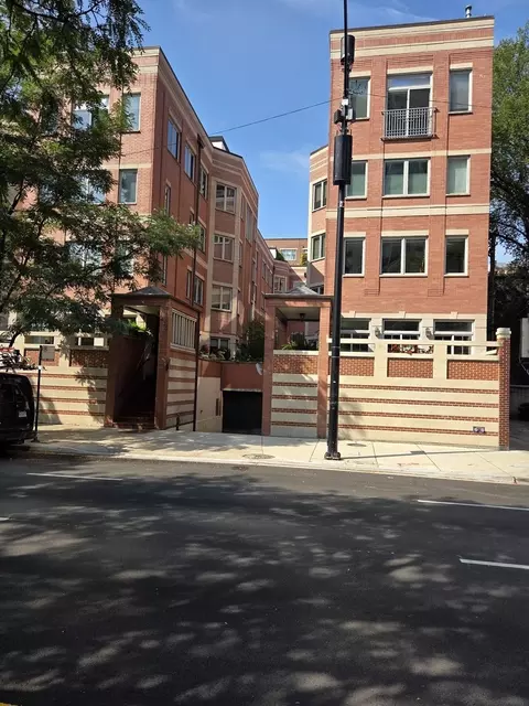 1430 N Lasalle Dr #A1, Chicago, IL 60610