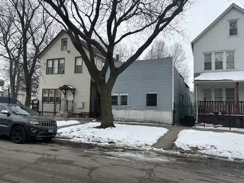 Exterior - 8752 S Exchange Ave, Chicago, IL 60617 photo 2 of 3
