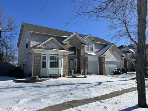 18627 W Lazy Acre Rd, Lake Villa, IL 60046
