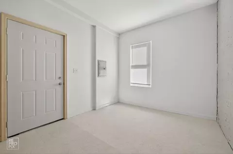 Bedroom - 1624 W Pershing Rd, Chicago, IL 60609 photo 1 of 1