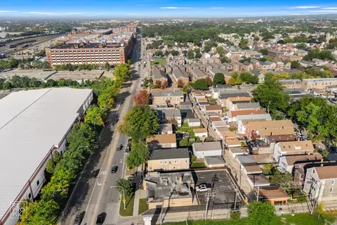 View/Area - 1624 W Pershing Rd, Chicago, IL 60609 photo 2 of 3
