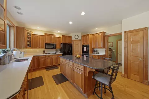 Kitchen - 117 Fox Trot, Dixon, IL 61021 photo 2 of 5
