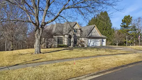 Exterior - 117 Fox Trot, Dixon, IL 61021 photo 5 of 9