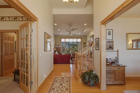 Entry Way - 117 Fox Trot, Dixon, IL 61021 photo 5 of 7