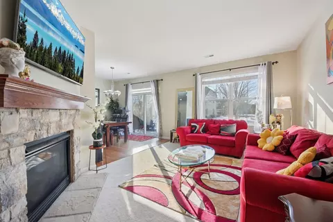 Living - 424 Acushnet St, Elgin, IL 60124 photo 1 of 1