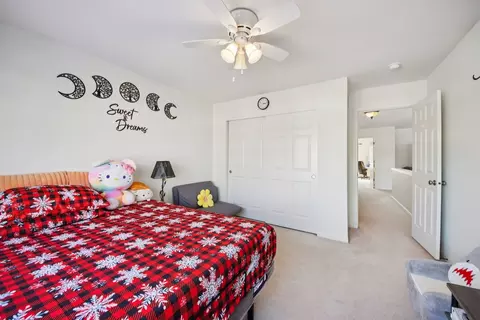 Bedroom - 424 Acushnet St, Elgin, IL 60124 photo 4 of 5