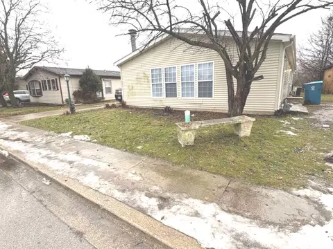 2246 Poplar Ln, Sauk Village, IL 60411