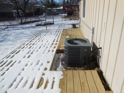 Exterior - 614 Cushing St, Dixon, IL 61021 photo 1 of 1