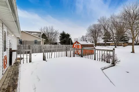 Exterior - 6212 Main St, Union, IL 60180 photo 3 of 6