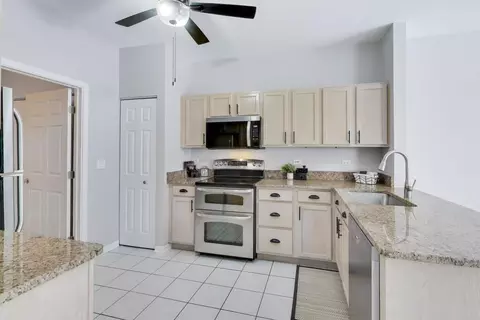 Kitchen - 21305 W Juniper Ln, Plainfield, IL 60544 photo 1 of 2