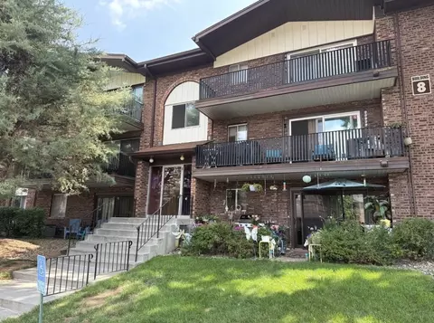 13933 James Dr #822, Crestwood, IL 60418