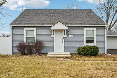 8608 Lavergne Ave, Burbank, IL 60459