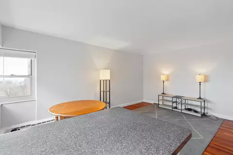 Living - Undisclosed, Chicago, IL 60640 photo 2 of 5