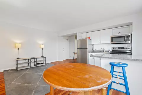 Living - Undisclosed, Chicago, IL 60640 photo 1 of 5