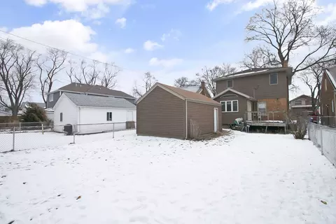 Exterior - Undisclosed, Chicago, IL 60655 photo 3 of 3