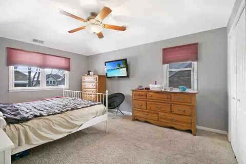 Bedroom - Undisclosed, Chicago, IL 60655 photo 2 of 3