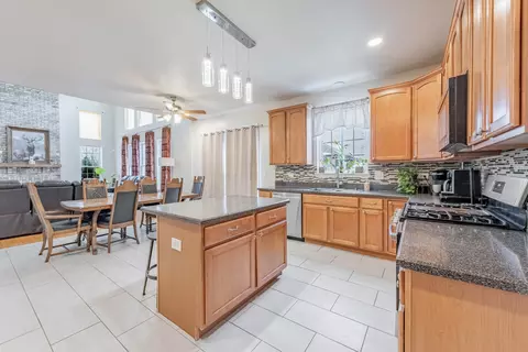24403 Spruce Creek Ct, Plainfield, IL 60586 photo 7