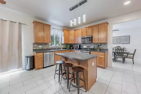24403 Spruce Creek Ct, Plainfield, IL 60586 photo 6
